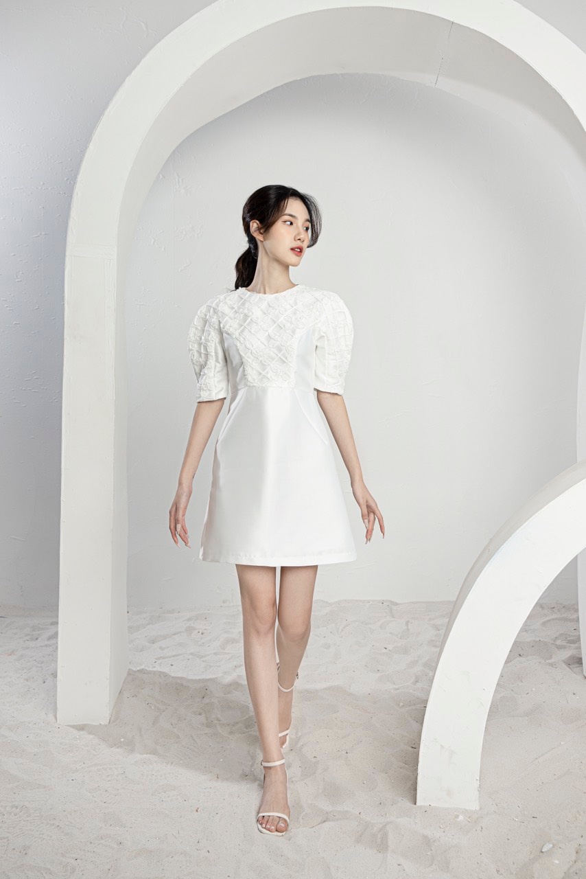 Top 50+ mẫu váy hở lưng: Đẹp, sexy và quyến rũ cho nàng diện hè 2023