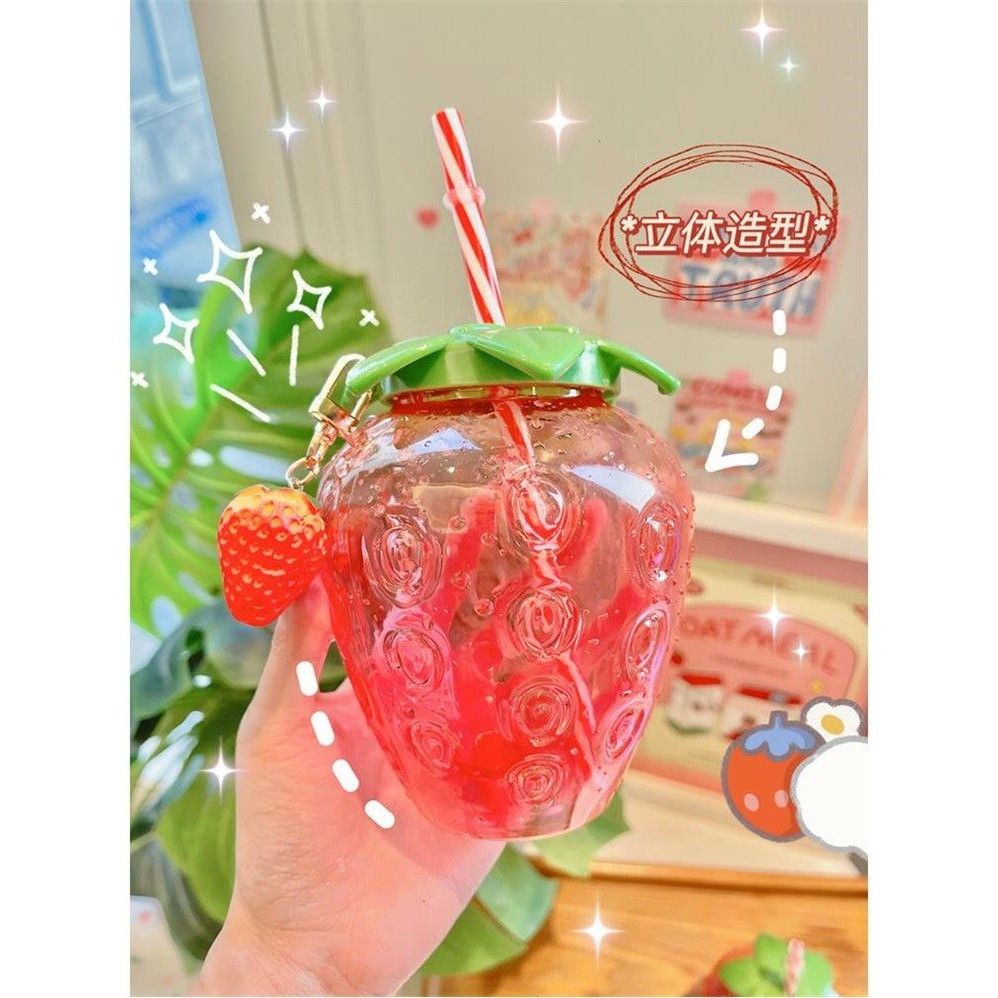 Thanh lý Cốc Dâu Cute Kèm Có Ống Hút (không kèmmóc quả dâu)