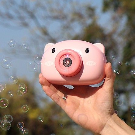 Máy Ảnh Heo Thổi Bong Bóng