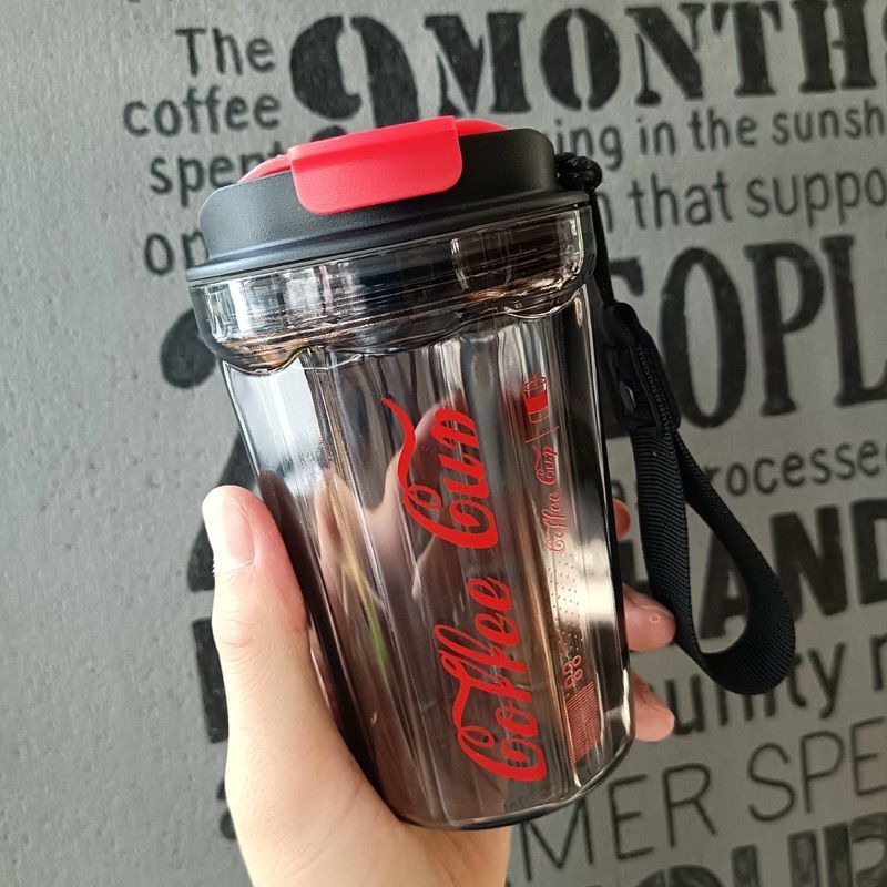 Bình Nước COFFE CUP NHỰA Trong Kiểu Cocacola