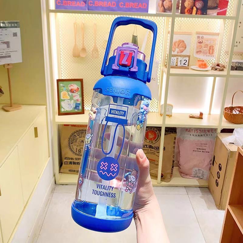 Bình Nước 1800ml Chữ Z Kèm Sticker MÃ 2023