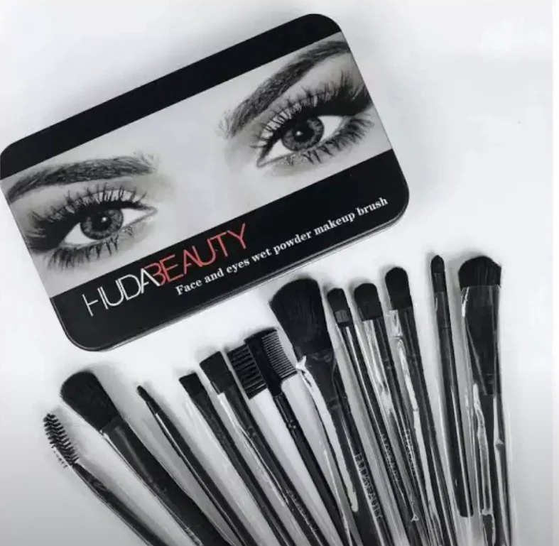 Bộ Cọ Trang Điểm 12 Cây HUDABEAUTY MAC Hộp Đen