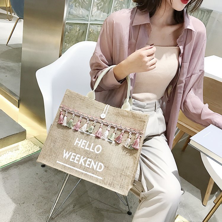 Túi Cói HELLO WEEKEND Siêu Hot Chụp Ảnh Checkin Sang Choảnh