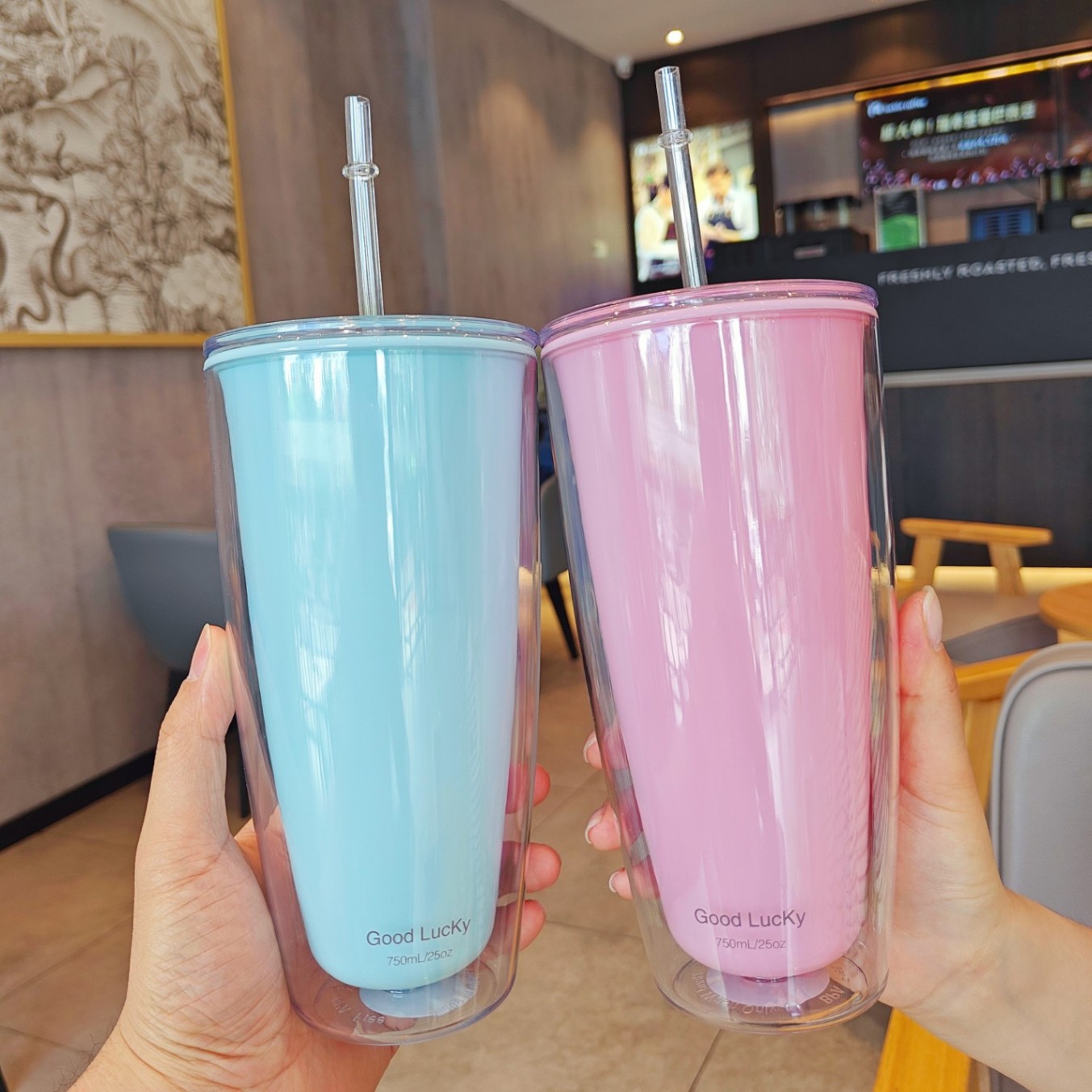 Cốc 2 Lớp Bọt Biển Xốp Loại Lớn 750ml Kèm Ống Hút MÃ 6171