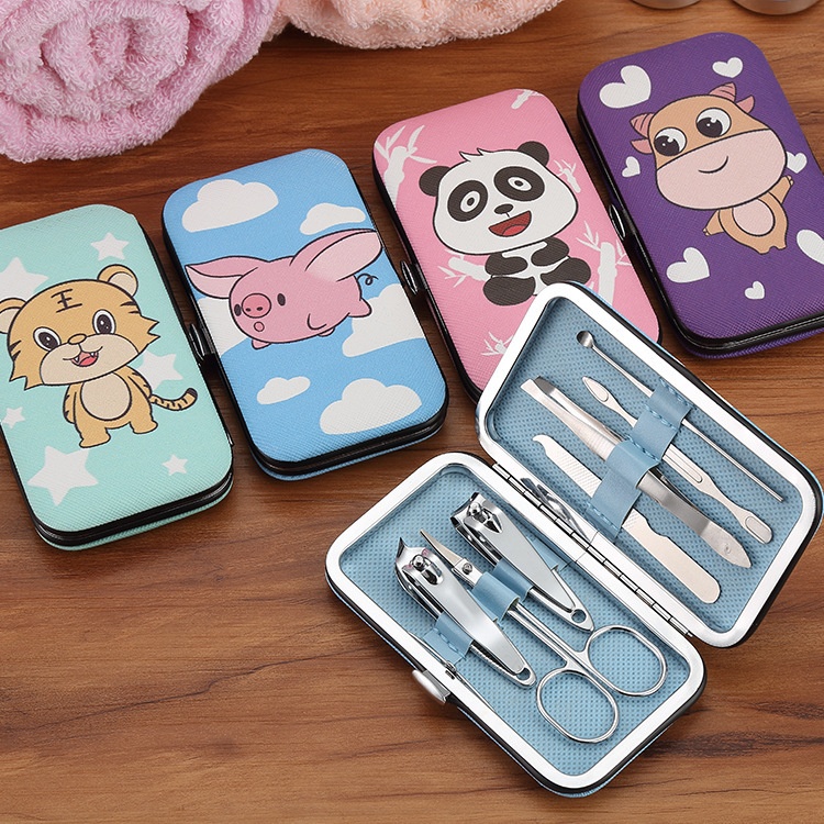 Bộ Bấm Móng Tay 7 Món Hộp Họa Tiết Động Vật Cute - BÒ NÂU