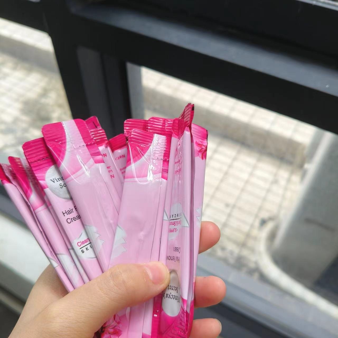 Hộp 20 Gói Kem Tẩy Lông 20x4ml VINECYA'S SECRET MV7230