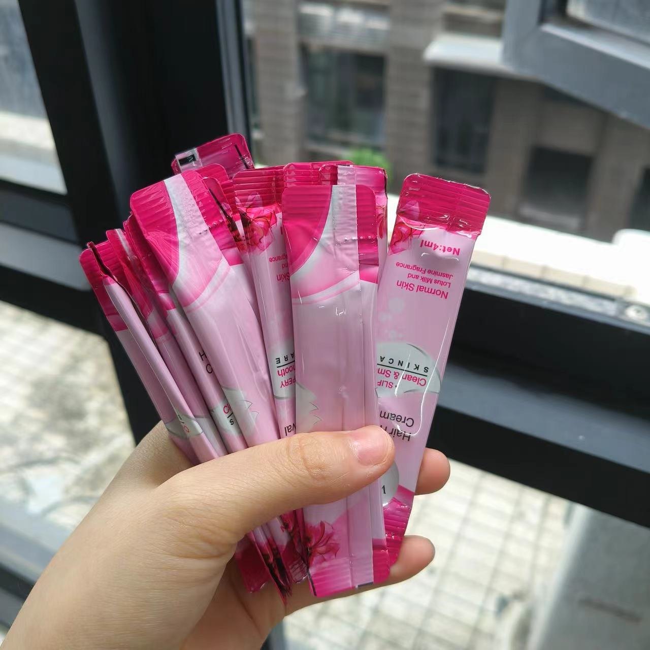 Hộp 20 Gói Kem Tẩy Lông 20x4ml VINECYA'S SECRET MV7230