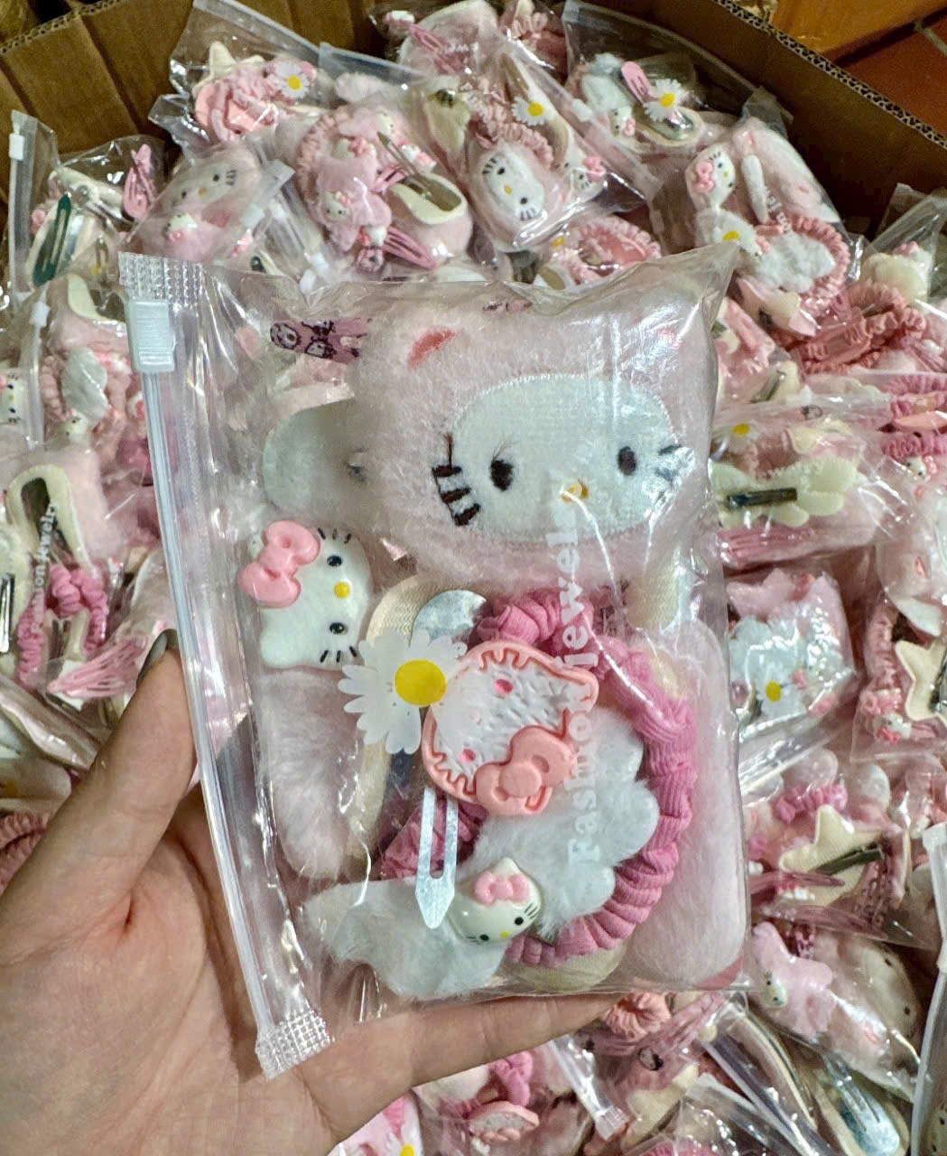 Set 14 Kẹp Tóc KITTY Cho Bé (14 Chi Tiết)