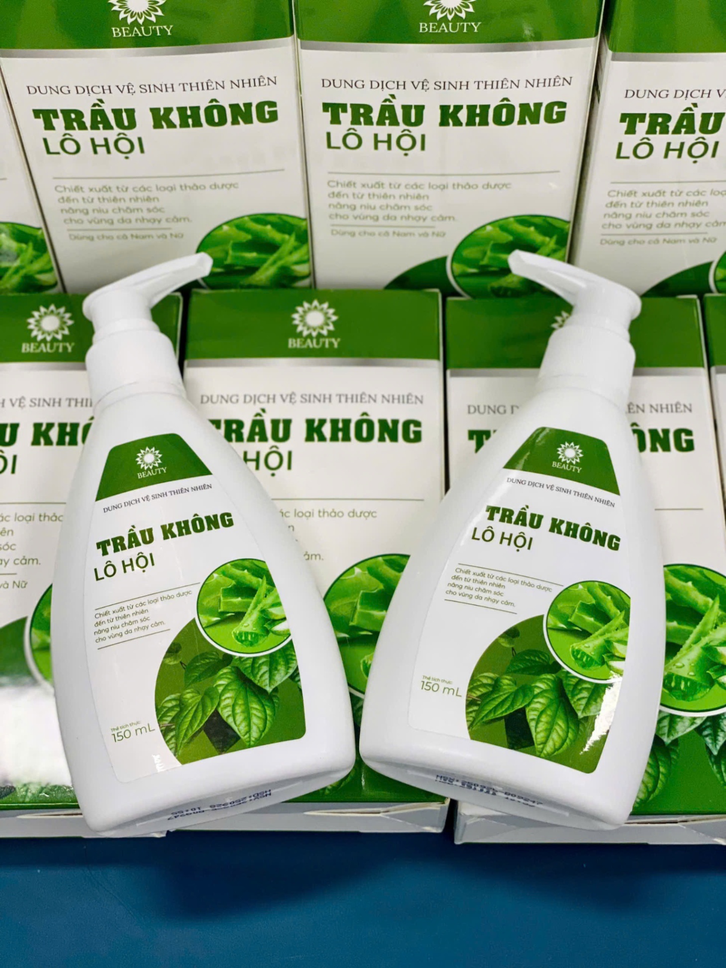 Dung Dịch Vệ Sinh Phụ Nữ Tía Tô Trầu Không Lô Hội 150ml MV999074 - DDVS MV999074 LÔ HỘI