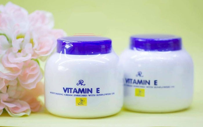 Kem Vitamin E Thái Lan 220ml ARON Chính Hãng (MV3616 Chữ Thái)