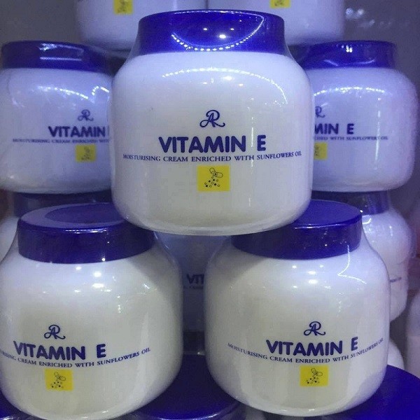 Kem Vitamin E Thái Lan 220ml ARON Chính Hãng (MV3616 Chữ Thái)