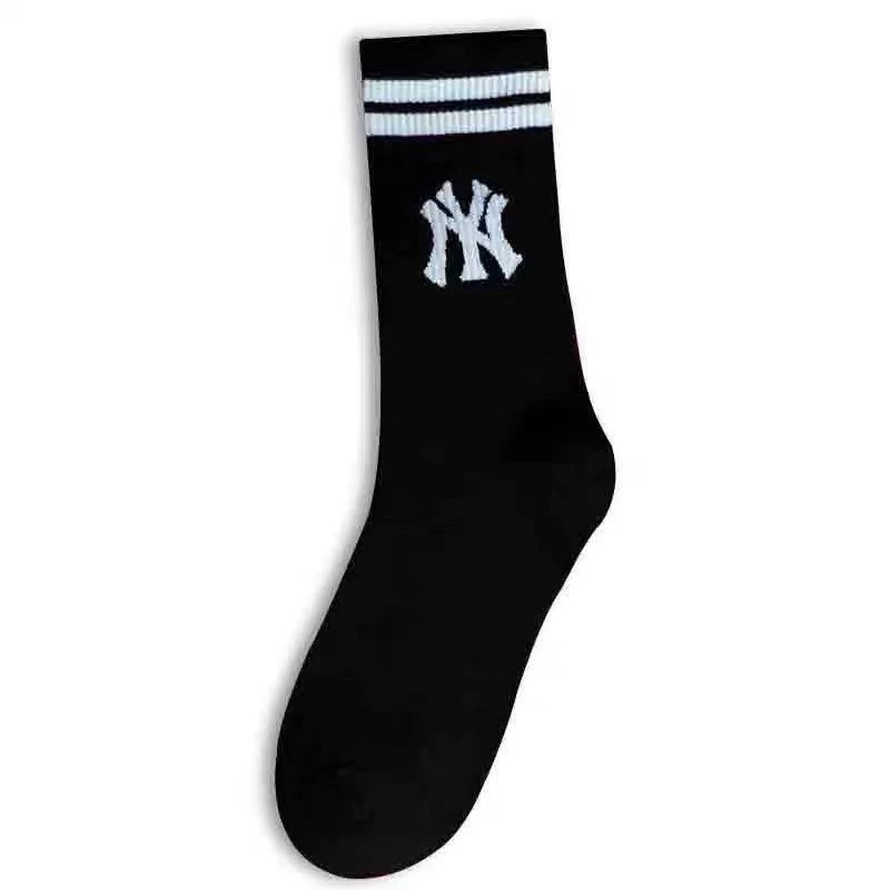 Vỉ 10 Đôi NY Cổ Cao Free Size Người Lớn - MÀU TRẮNG