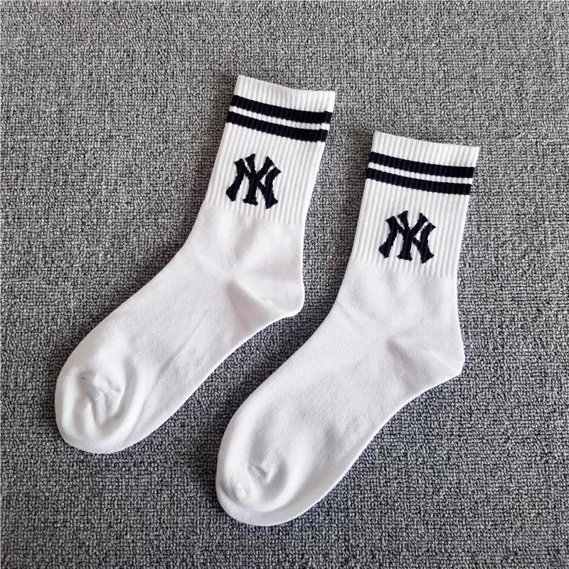 Vỉ 10 Đôi NY Cổ Cao Free Size Người Lớn - MÀU TRẮNG