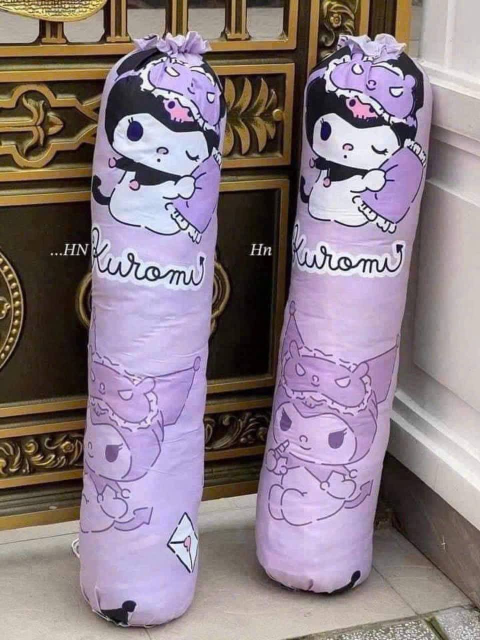 Gối Ôm Tròn Rẻ (85x20x20cm) - KUROMI TÍM