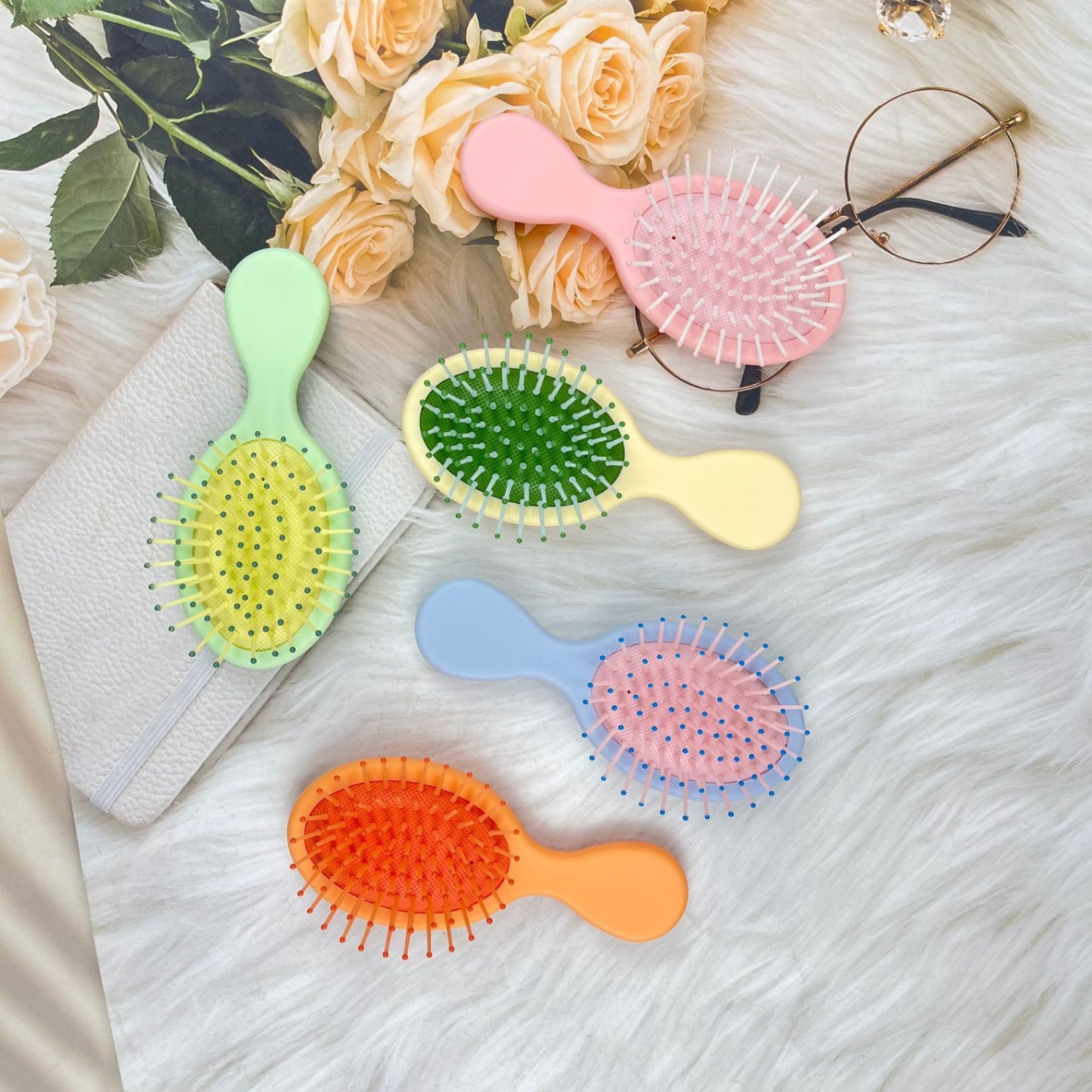 Lược Tạo Phồng Gỡ Tóc Rối Loại Mới Hình Bầu Dục (Không Gương)