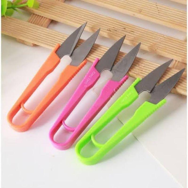 [BÁN LẺ 1 CÁI] Kéo Cắt Chỉ Cán Nhựa