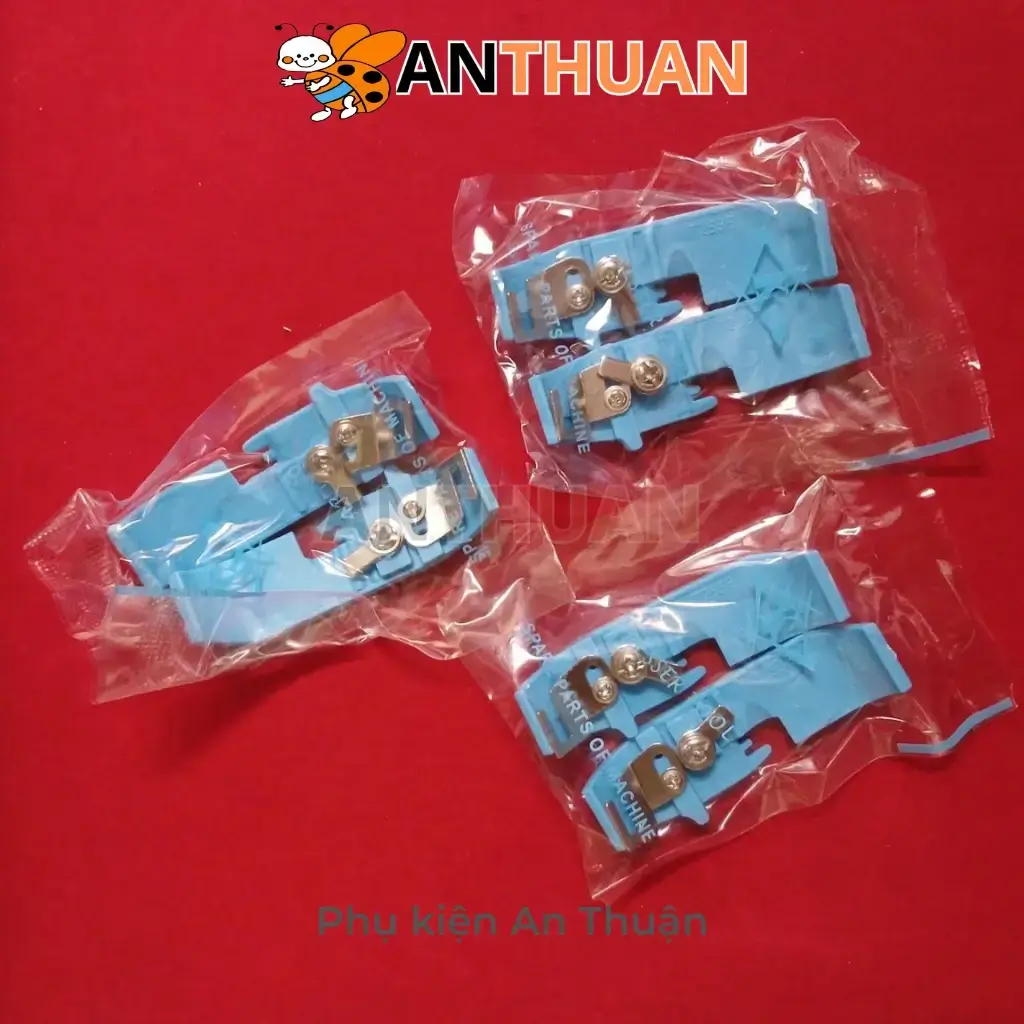 Đế Chân Vịt Nhựa Vắt Sổ 4 Chỉ Màu Xanh Da Trời Có Khe May Vai Con