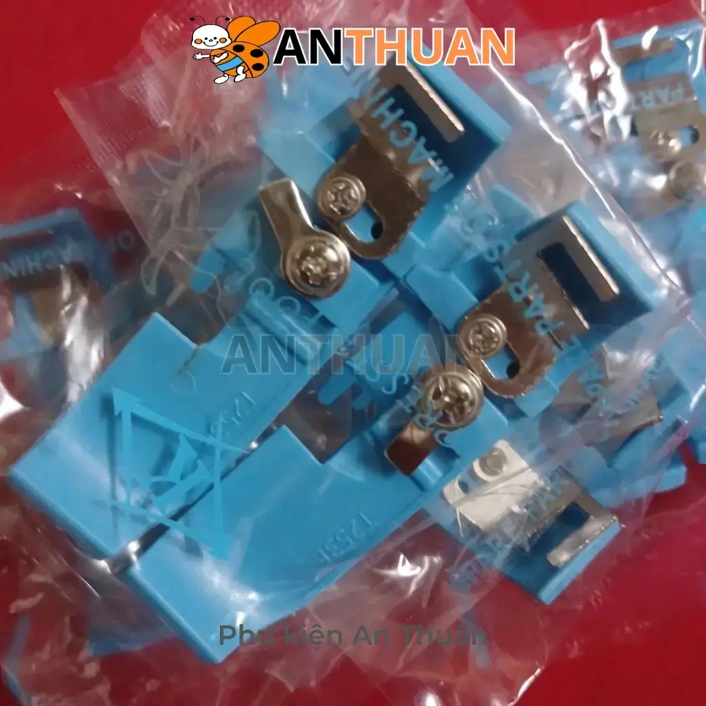Đế Chân Vịt Nhựa Vắt Sổ 4 Chỉ Màu Xanh Da Trời Có Khe May Vai Con