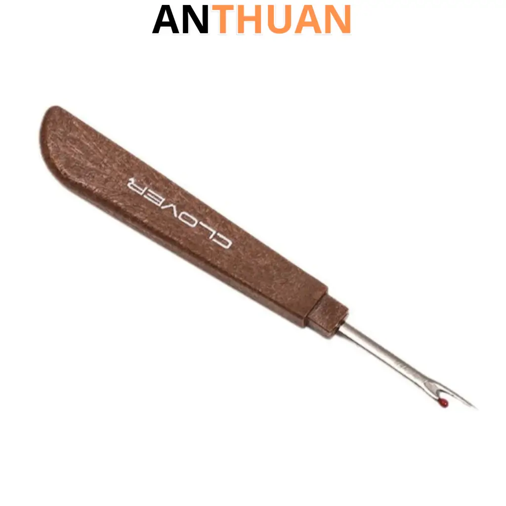 Cây tháo chỉ rạch khuy Clover dài 12.7cm cán có cạnh vuông màu nâu xẫm