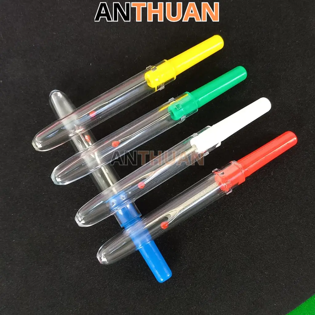 Cây tháo chỉ rạch khuy dài 8.8cm cán nhựa tròn nhiều màu sắc ngẫu nhiên