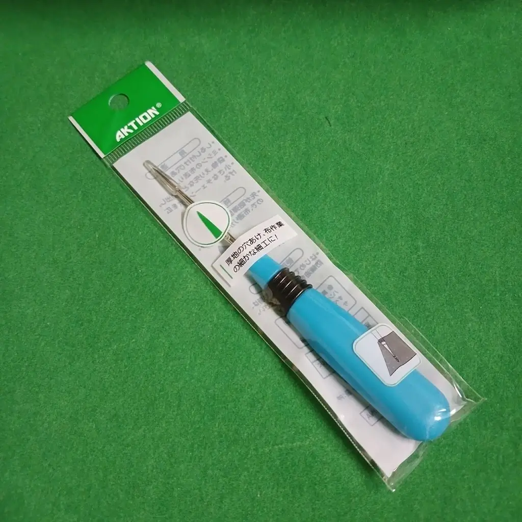Dùi Đục Lỗ Cán Nhựa ABS AKTION – Mũi Thép Nhọn Chống Trượt