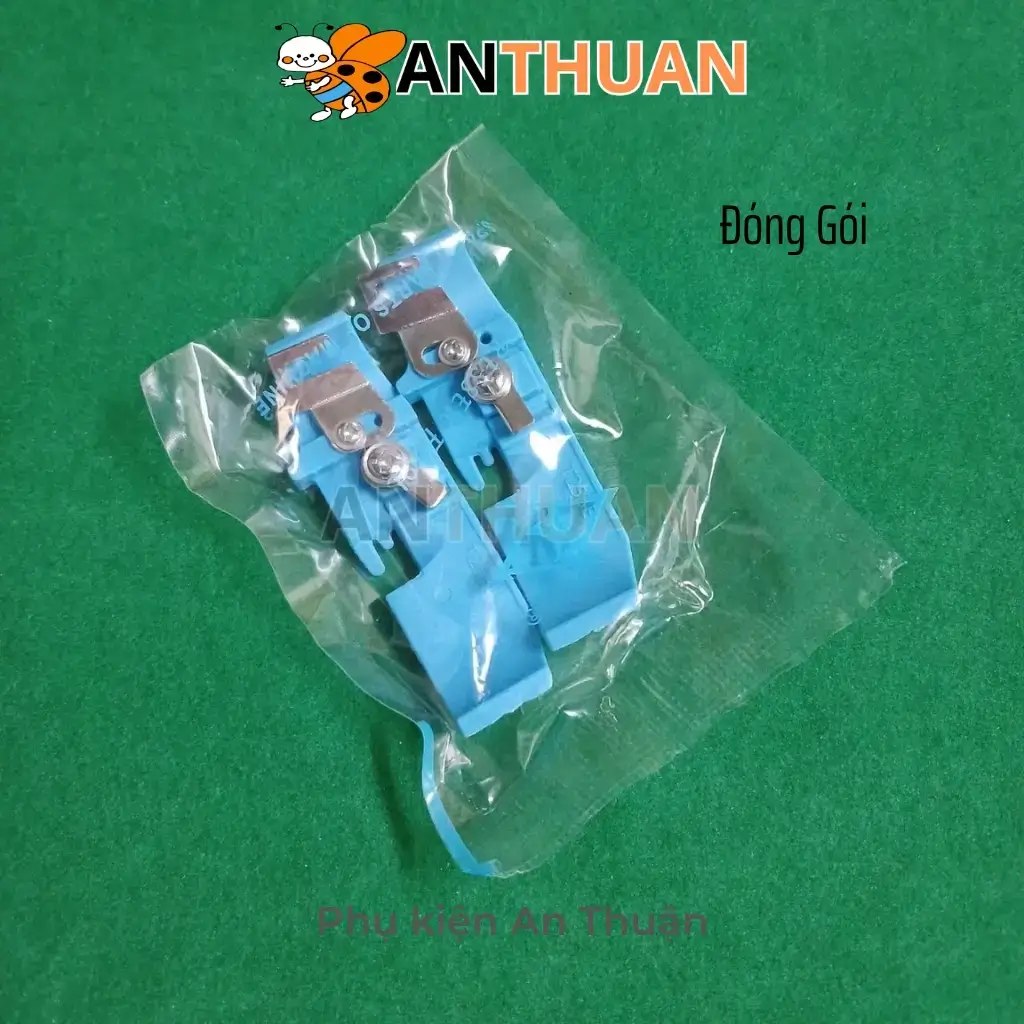 Đế Chân Vịt Nhựa Vắt Sổ 4 Chỉ Màu Xanh Da Trời Có Khe May Vai Con