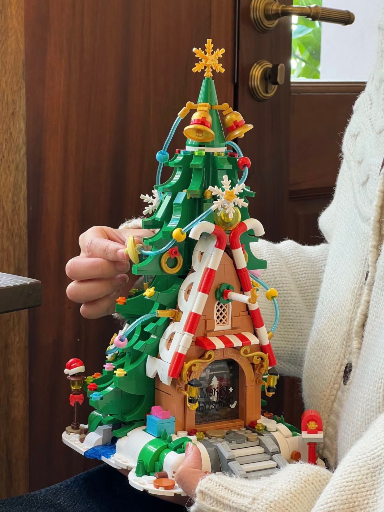 Lego Jaki Christmas Tree House