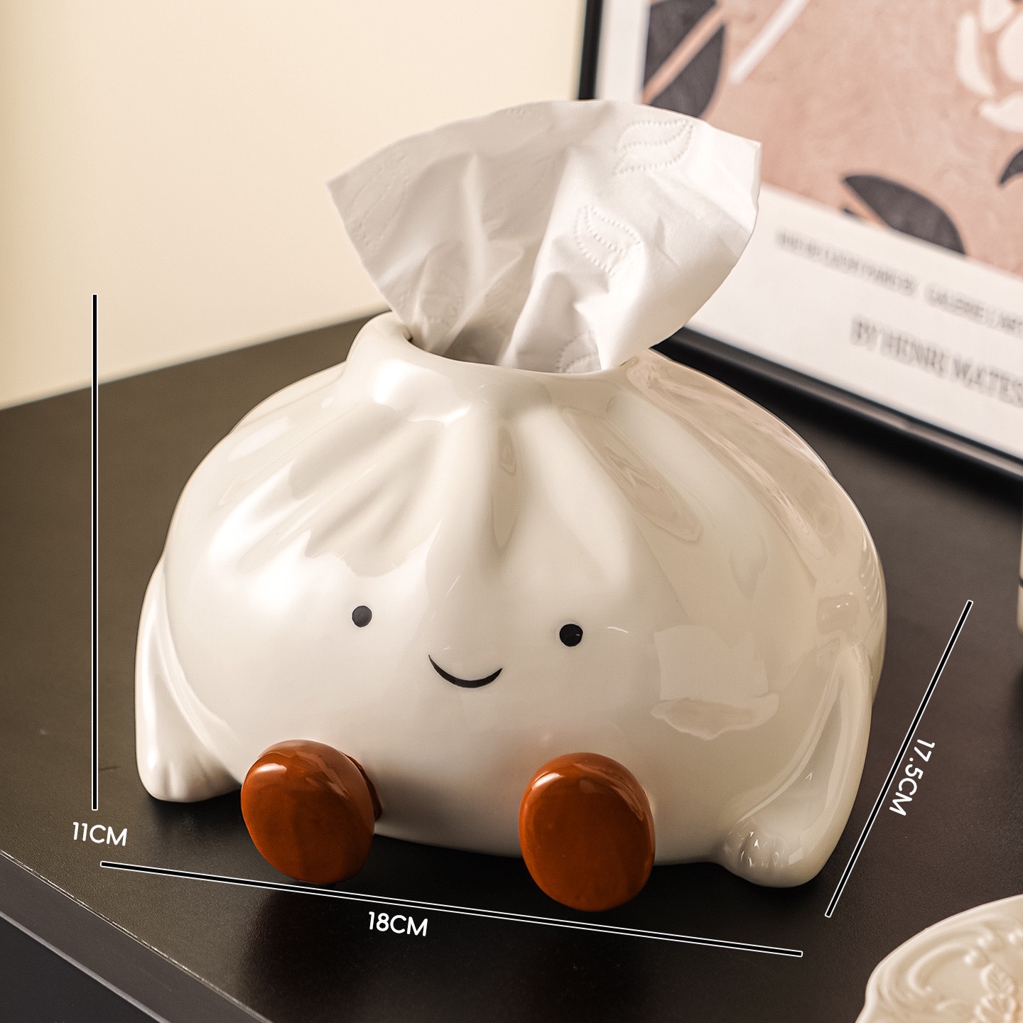 Tissue box