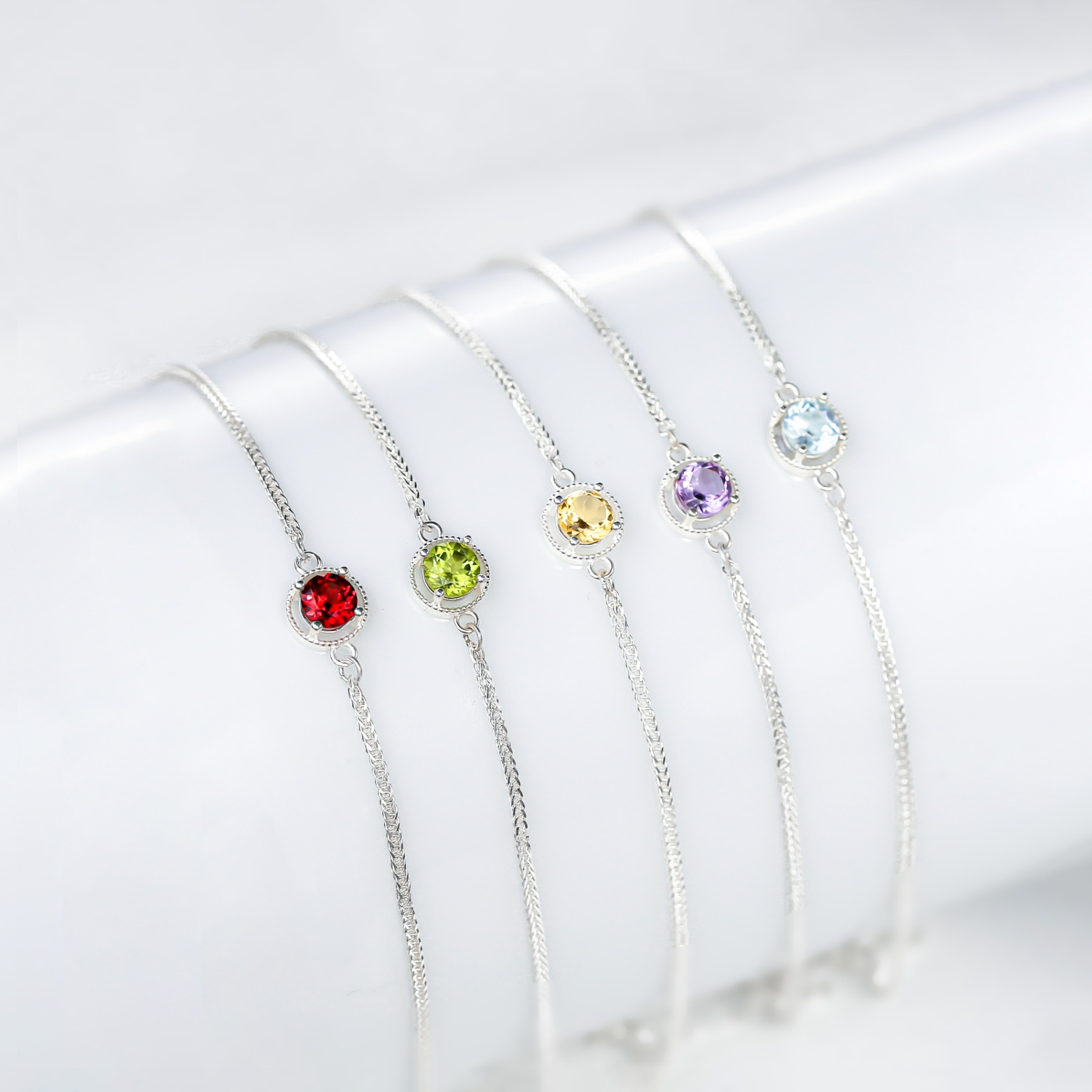 Lắc tay đá thiên nhiên 1 đá 2570