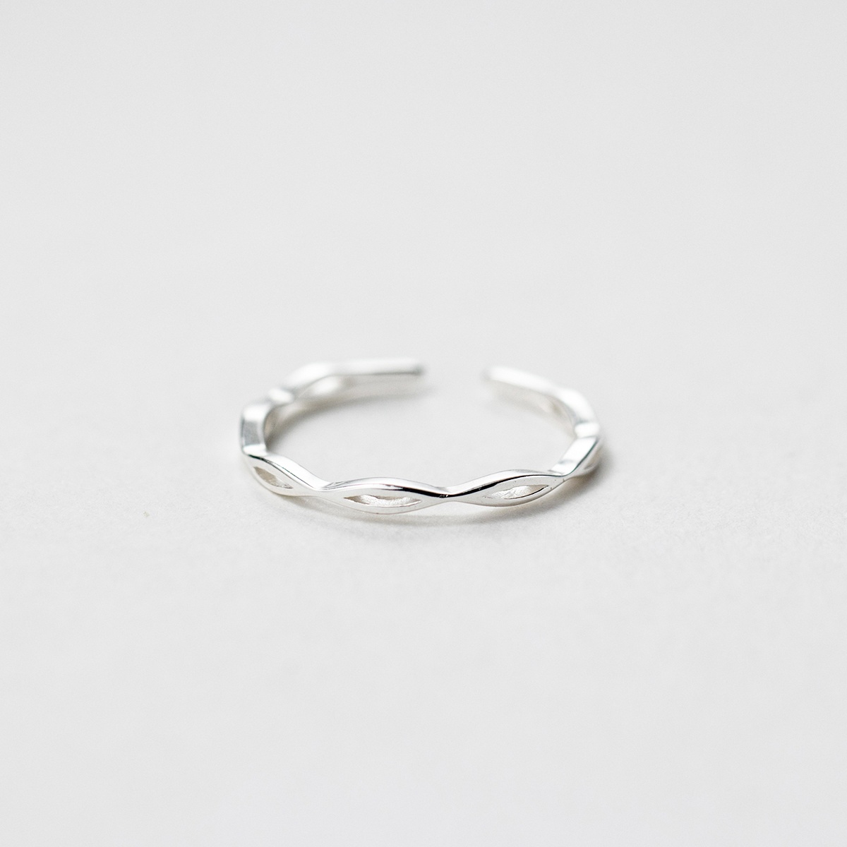 Nhẫn xoắn trơn 2453