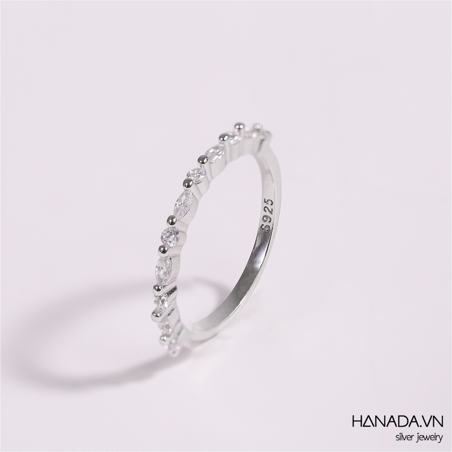 Nhẫn Đá Cubic Zirconia Đá Mảnh Xen Kẻ Nữ Nam HANADA 2749