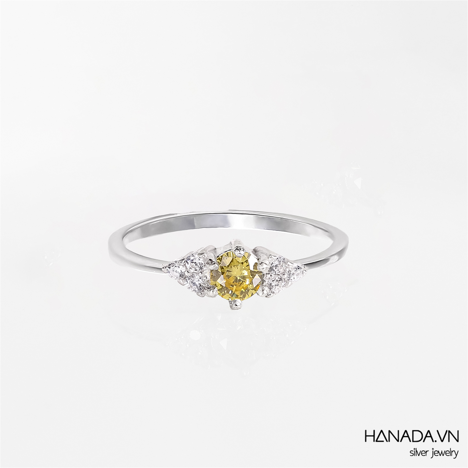 Nhẫn Đá Thiên Nhiên Ngọc Minh Tâm Nam HANADA 2632