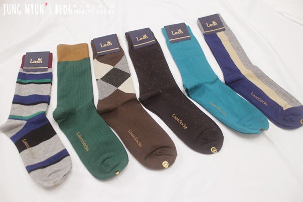 Tất Hàn Quốc cổ dài