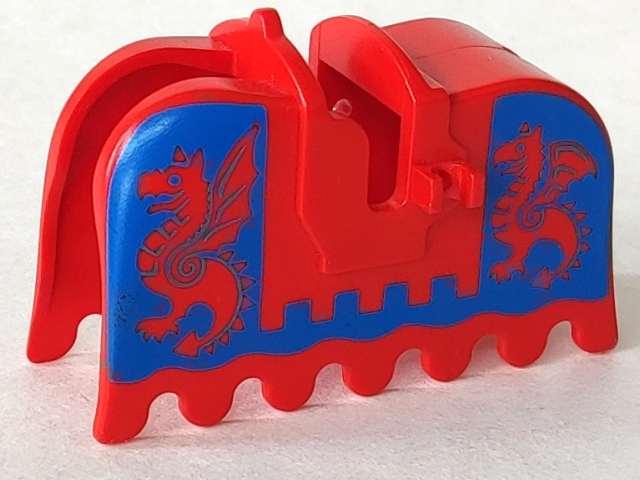 Giáp ngựa rồng xanh đỏ cổ