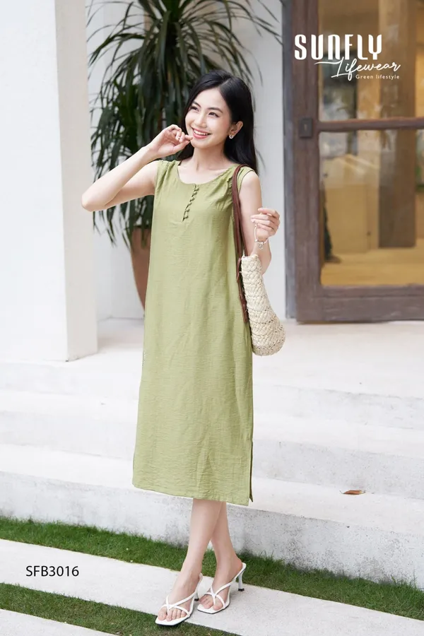 10-Mau-vay-trung-nien-mua-thu-thinh-hanh-nhat-hien-nay_mau-vay-trung-nien-mua-thu-9.webp