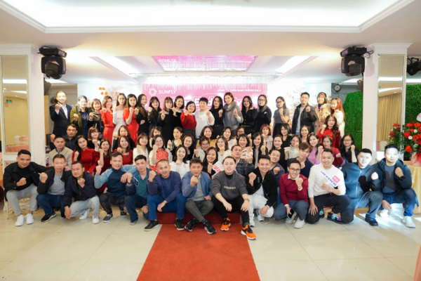 YEAR END PARTY 2023: NGHĨ KHÁC, LÀM KHÁC, NỖ LỰC VƯỢT SÓNG 2024