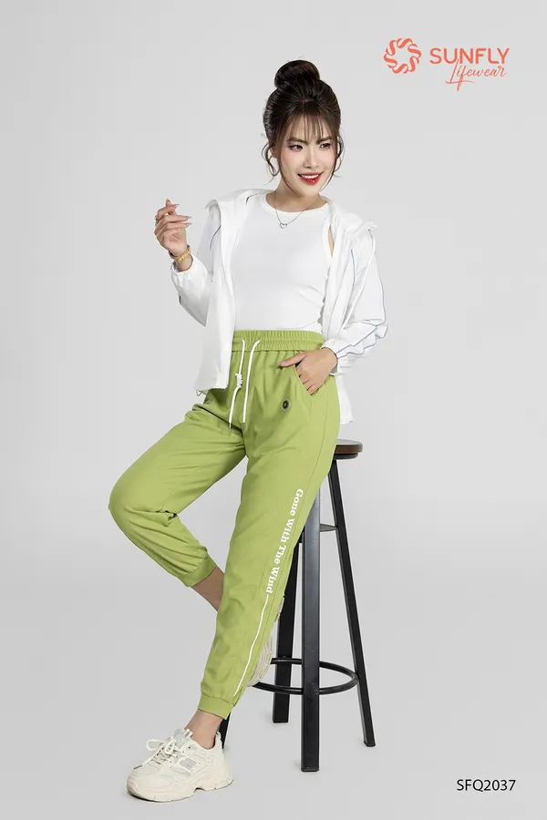 Cap-nhat-xu-huong-thoi-trang-Thu-Dong-2025-dang-duoc-san-don-nhieu-nhat-hien-nay_thoi-trang-thu-dong-36.webp