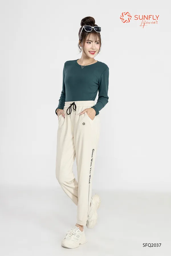 Cap-nhat-xu-huong-thoi-trang-Thu-Dong-2025-dang-duoc-san-don-nhieu-nhat-hien-nay_thoi-trang-thu-dong-37.webp
