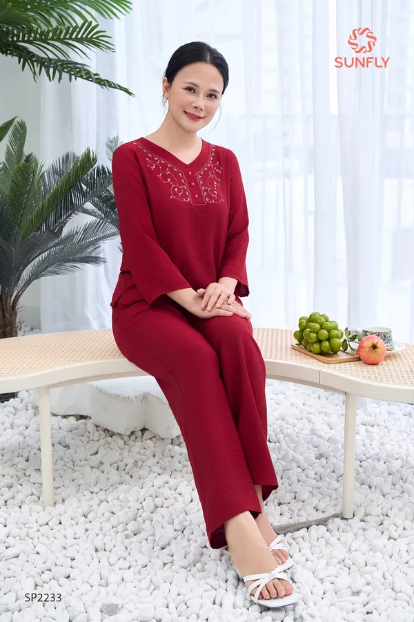 Goi-y-7-mon-qua-sinh-nhat-tang-me-day-y-nghia-va-tinh-te_qua-sinh-nhat-cho-me-7.webp