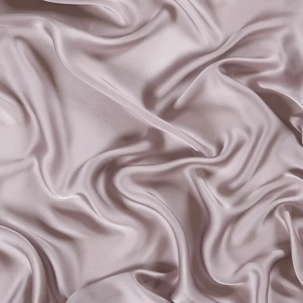 Lụa Tencel và lụa Satin: Đâu mới là lựa chọn tối ưu cho đồ ngủ cao cấp?