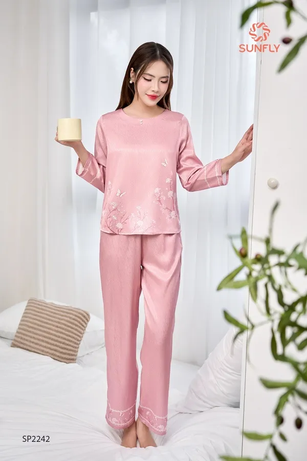 Lua-Tencel-va-lua-Satin-Dau-moi-la-lua-chon-toi-uu-cho-do-ngu-cao-cap--4.webp