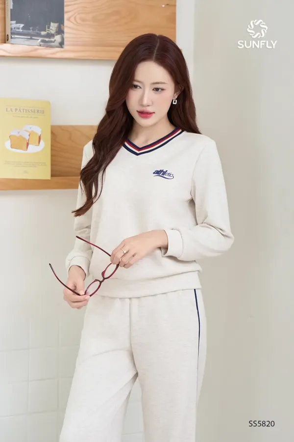 Top-8-bo-do-mac-nha-cho-me-sau-sinh-thoai-mai-tinh-te-tai-Sunfly_bo-do-mac-nha-cho-me-sau-sinh-9.webp