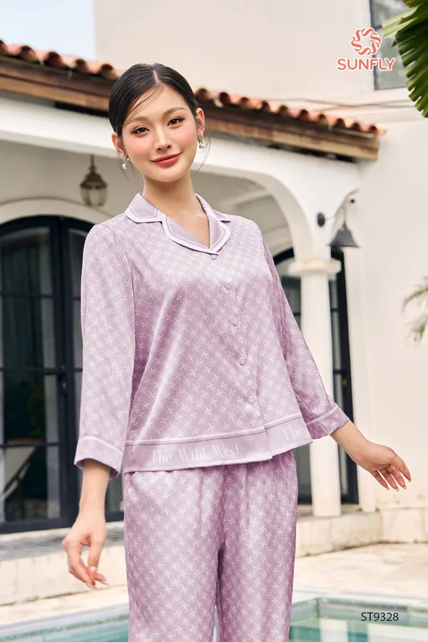Vai-lua-giup-cac-tin-do-thoi-trang-tro-nen-sanh-dieu-thoi-thuong-ngay-ca-khi-o-nha-_vai-lua-5.webp