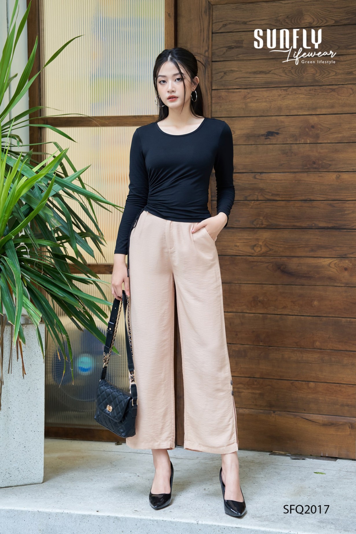 Chọn giày phù hợp để tôn dáng