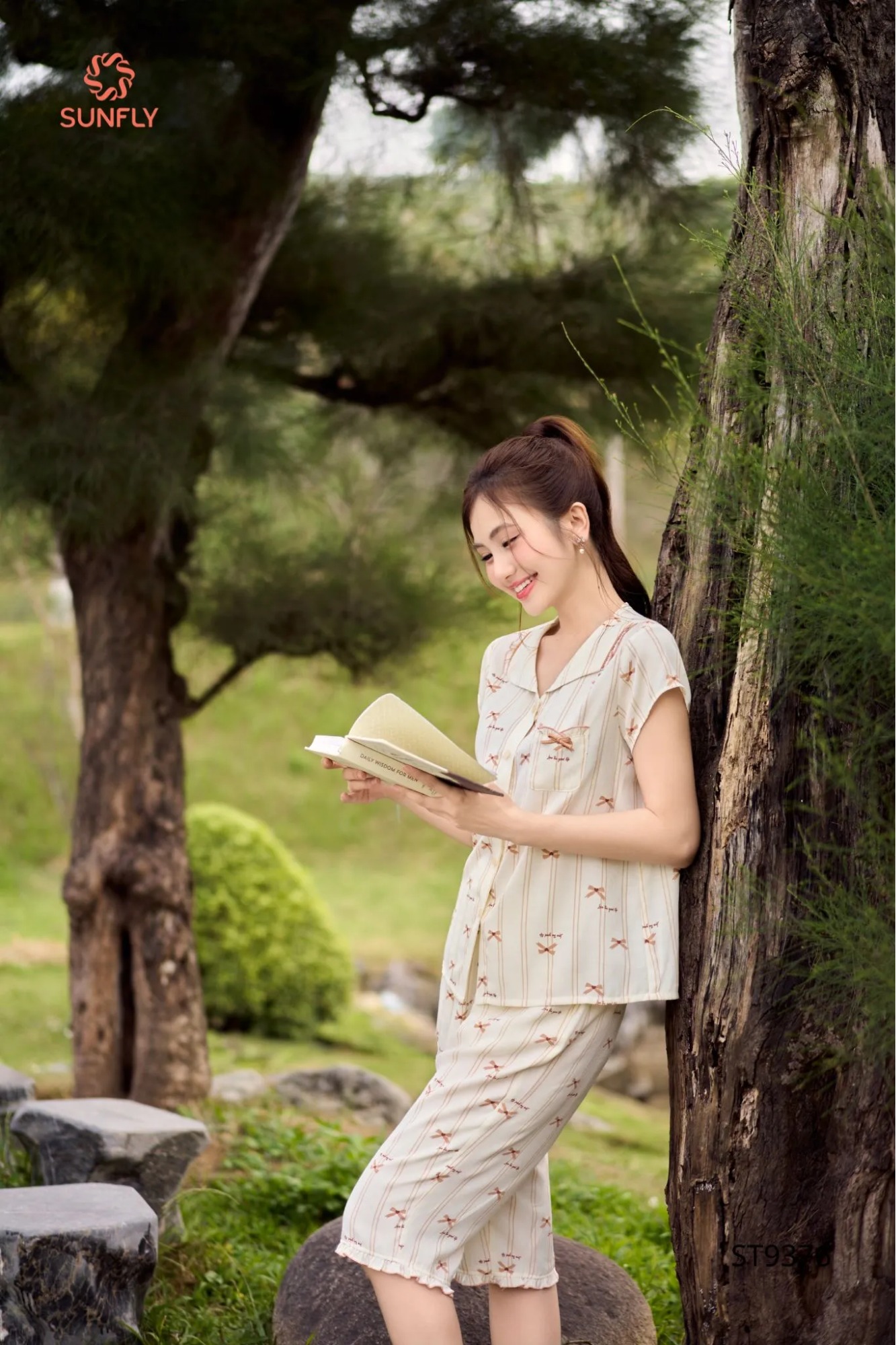 Bộ pijama nữ đũi lạnh áo cộc quần ngố ST9376