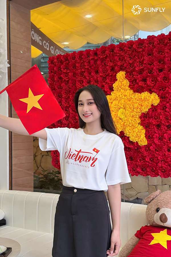 Cong-thuc-dien-do-mau-trang-giup-ban-khong-bao-gio-bi-nhat-nhoa-13.webp