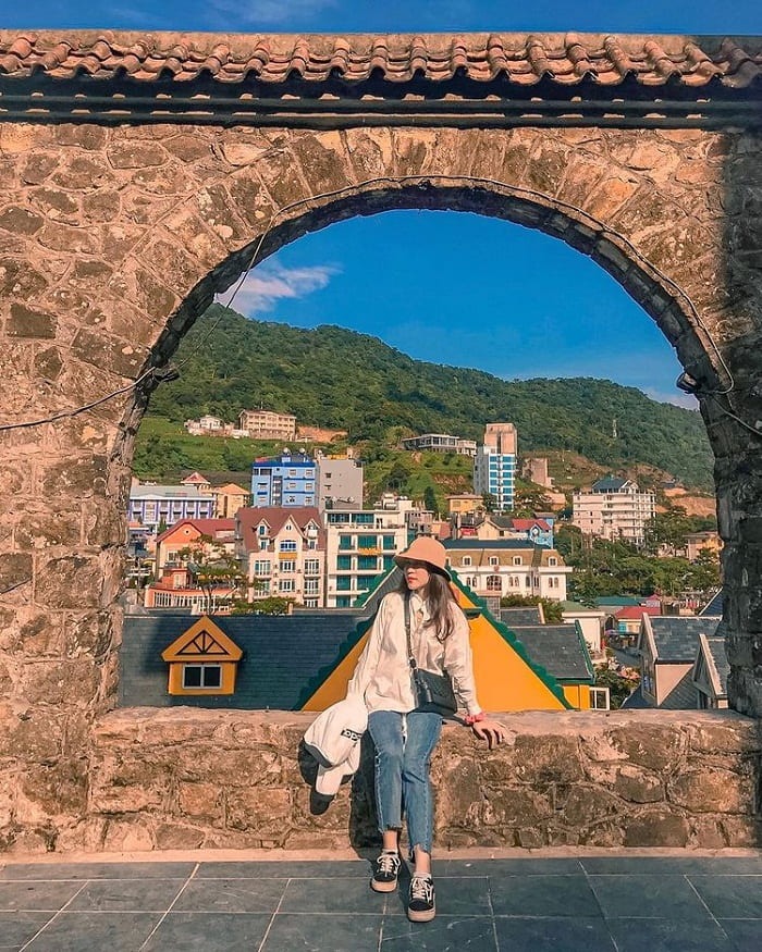 Đi tam đảo mặc gì?