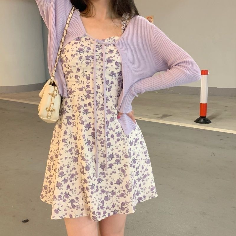 Áo cardigan kết hợp váy hoa