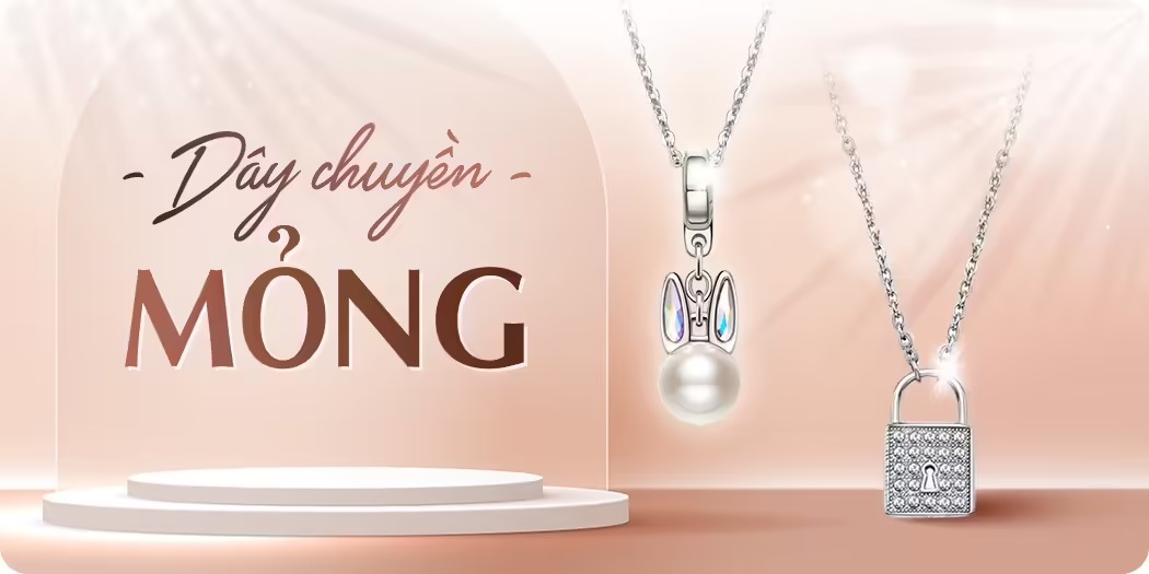 Vòng cổ dây mảnh kèm charm