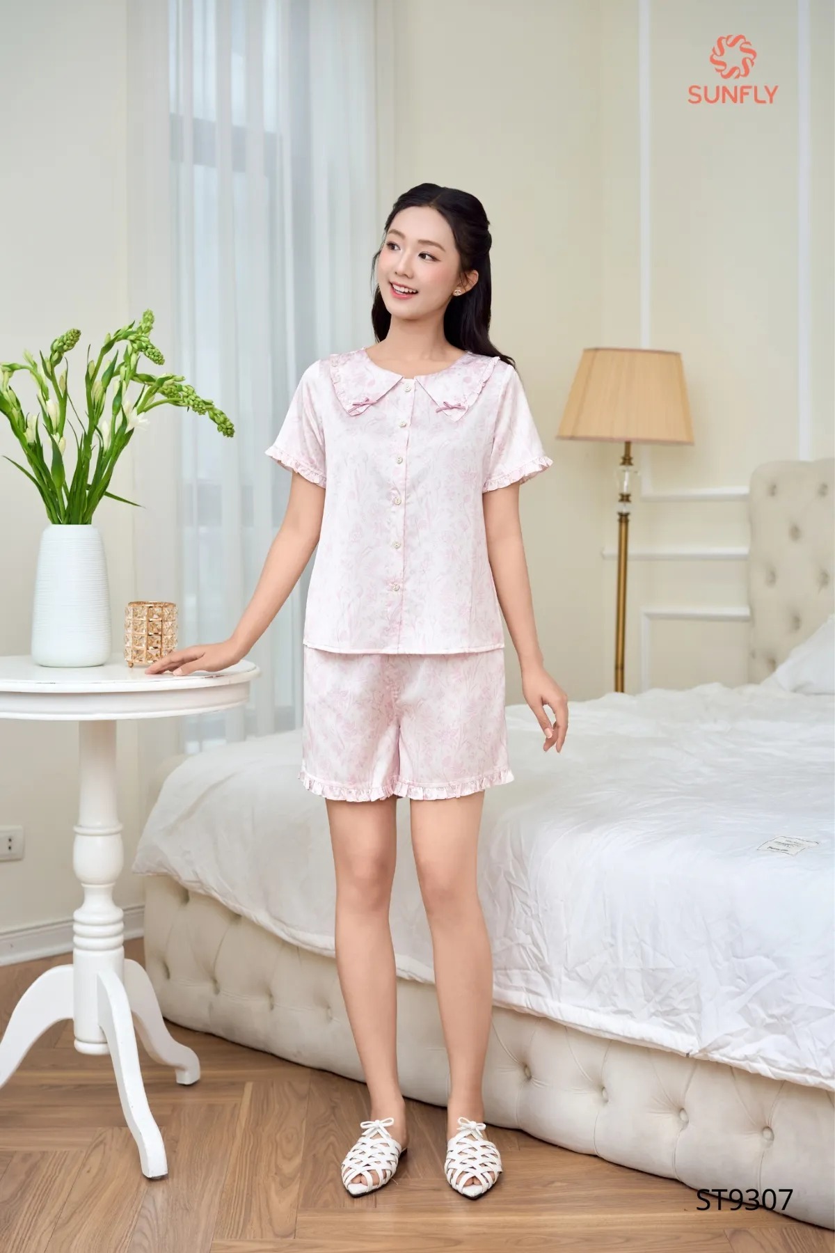 Bộ pijama nữ lụa latin áo cộc quần sooc ST9307